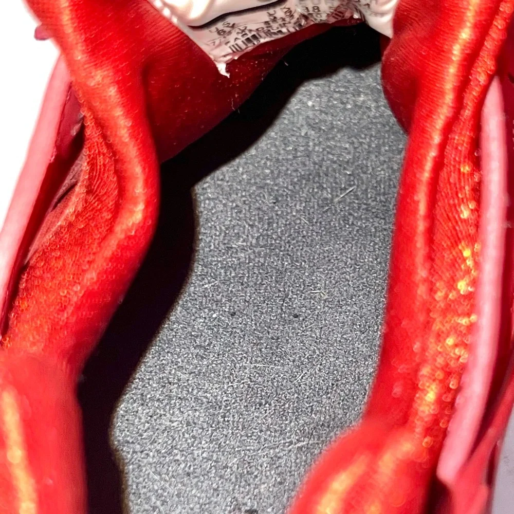 Nike Air Huarache Tennis Shoes - Picture 12 of 13